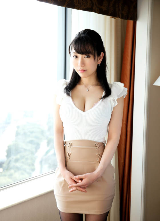 E杯美R三十路人妻《富野伊织》精选作品号推荐介绍及封面