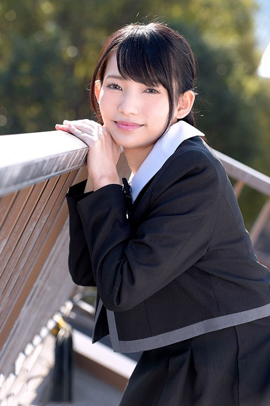 日俄混血偶像美少女《咲乃小春》精选作品号推荐介绍及封面